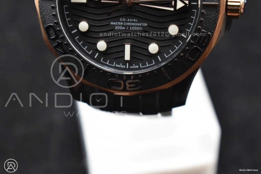 300m Bezel Black 43.5mm Neat Edition Ceramic 1:1 VSF Black A RG Seamaster on Dial Best Rubber Black 1070 Strap 0118